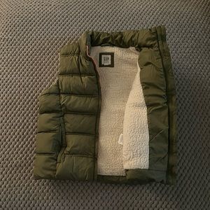 Gap vest with Sherpa inside